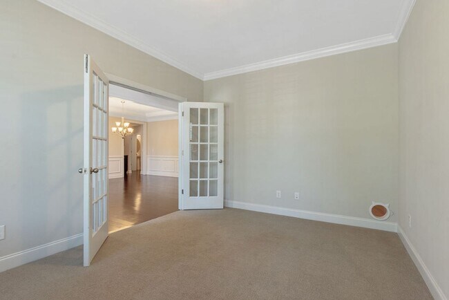 Building Photo - Beautiful Holly Springs Home