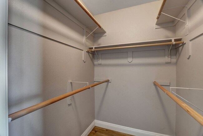 Building Photo - FOR RENT Palm Canyon