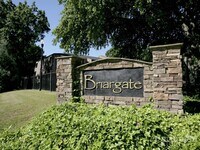Building Photo - 1st Floor One bedroom One Bathroom with Wa...