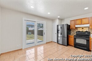 Building Photo - 6627 Arbor Farm