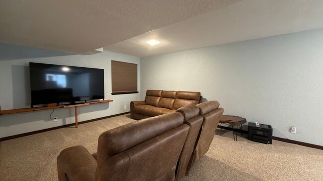 Building Photo - Great Home in Johnstown
