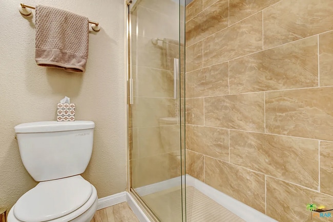 Building Photo - Charming Furnished 1-Bedroom Condo with Mo...