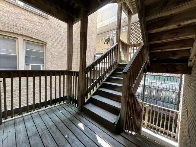 Building Photo - 4938 N Winthrop Ave