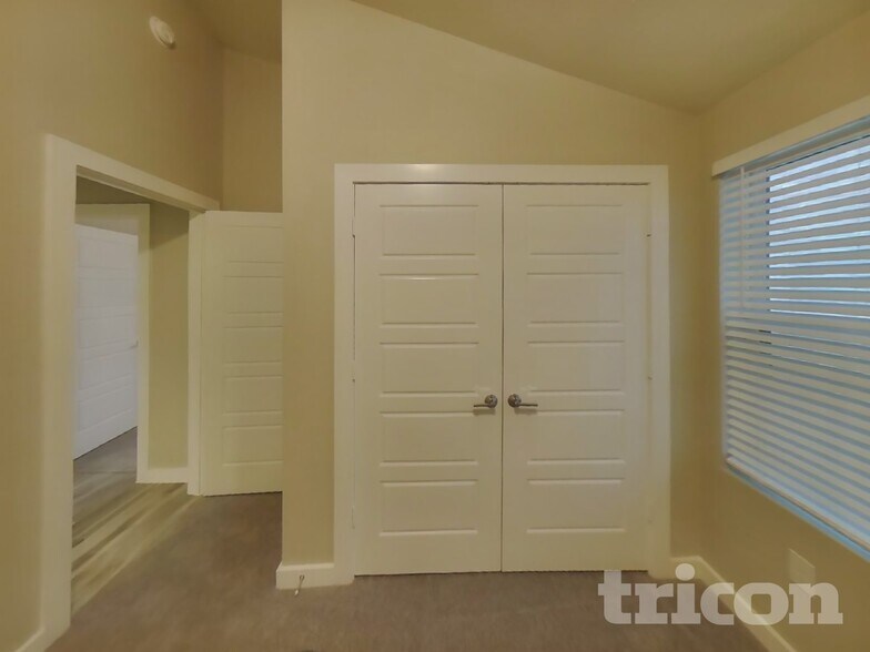 Building Photo - 1409 Wavelet Dr