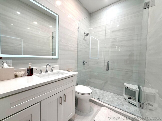 Building Photo - 5725 Via De La Plata Cir
