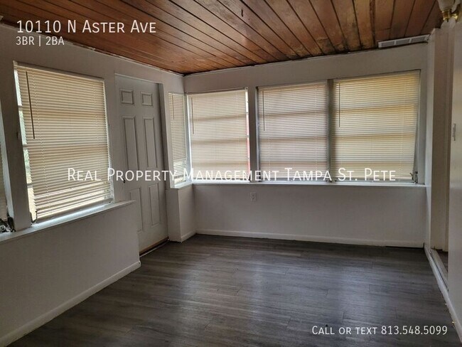 Building Photo - 10110 N Aster Ave