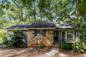 Building Photo - 3824 Skidmore Dr