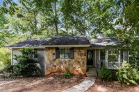Building Photo - 3824 Skidmore Dr
