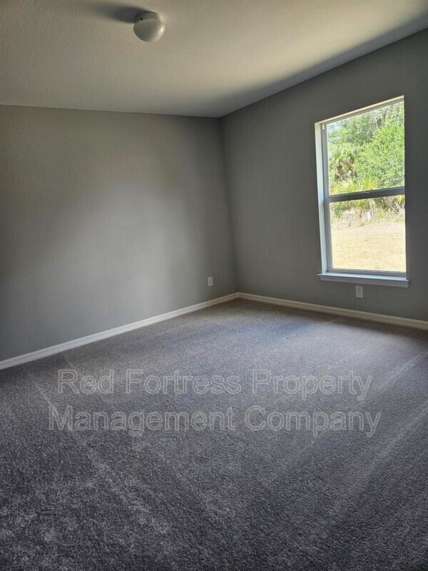 Building Photo - 22402 Peachland Blvd