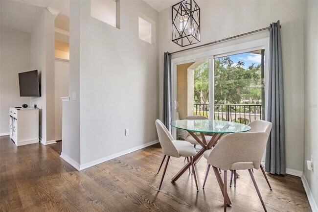 Building Photo - 501 Knights Run Ave