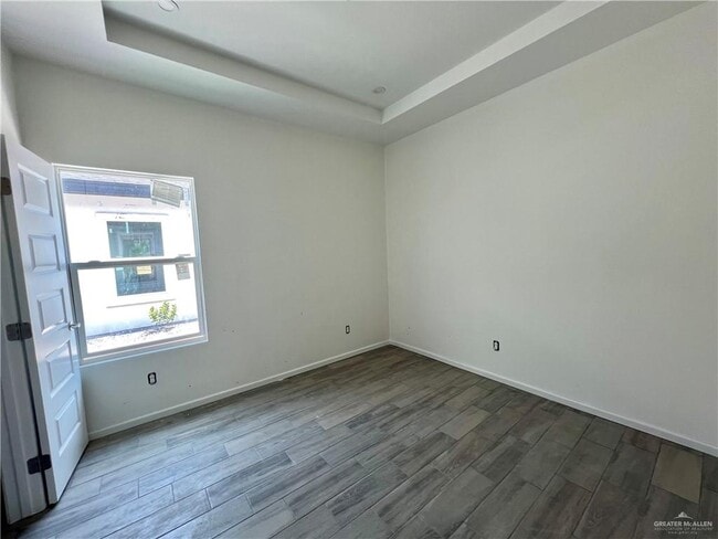 Building Photo - 1821 Monaco Dr