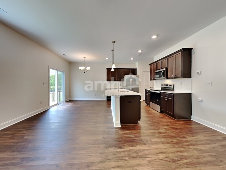 Building Photo - 1307 Bethany Dallas Dr