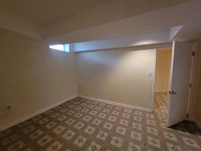 Extra Room in Basement - 1 Painted Wagon Rd