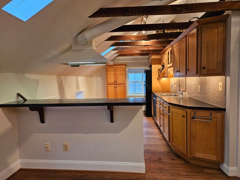 Kitchen Island View - 718 N Stokes St