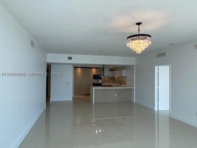 Building Photo - 17301 Biscayne Blvd