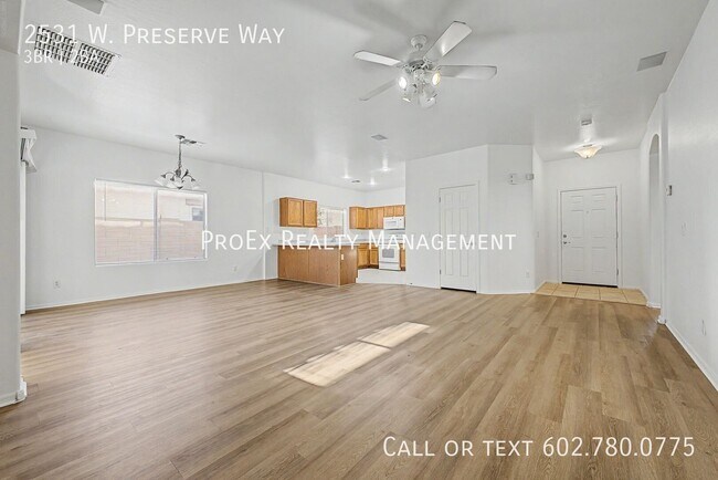 Building Photo - 2531 W Preserve Way
