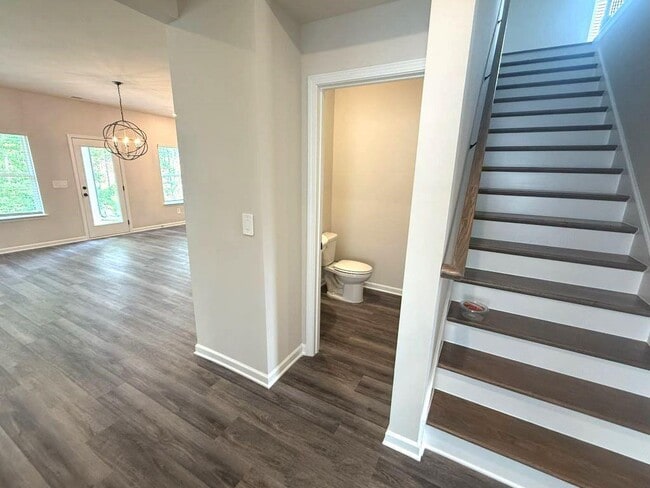 Building Photo - 2304 Grape Vine Wy