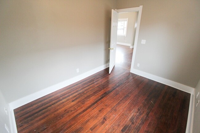 Building Photo - 2108 W Montgomery Ave