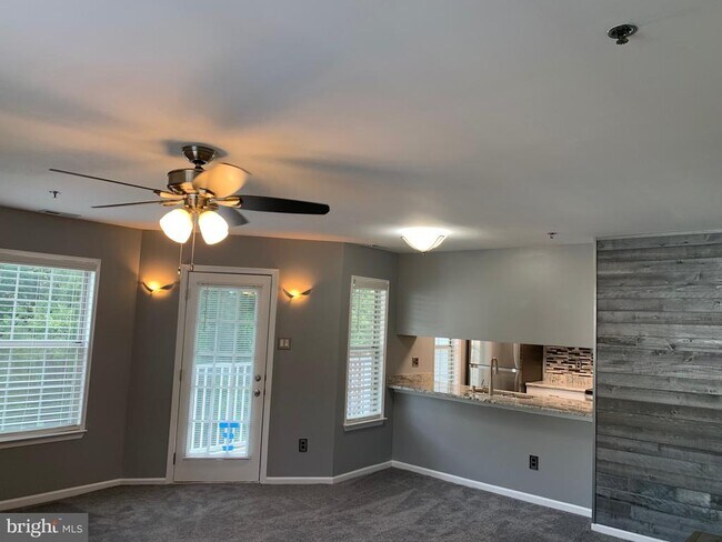 Building Photo - 809 Willings Way