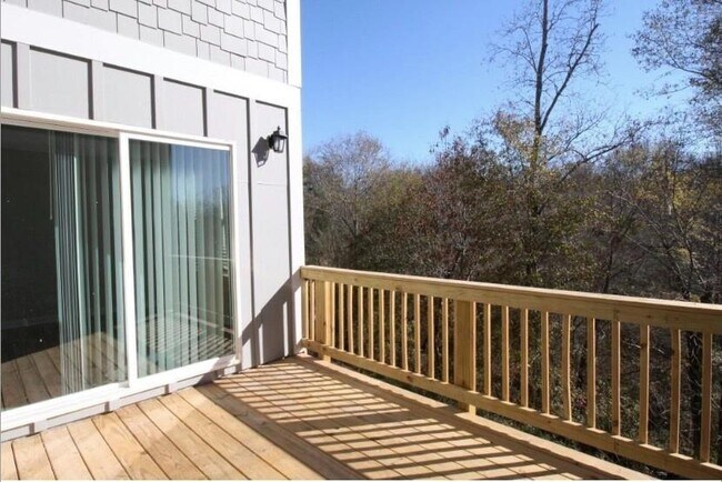 Building Photo - 2237 Pink Hawthorn Dr