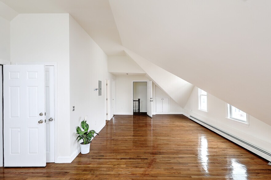 Building Photo - 139 Wentworth Ave
