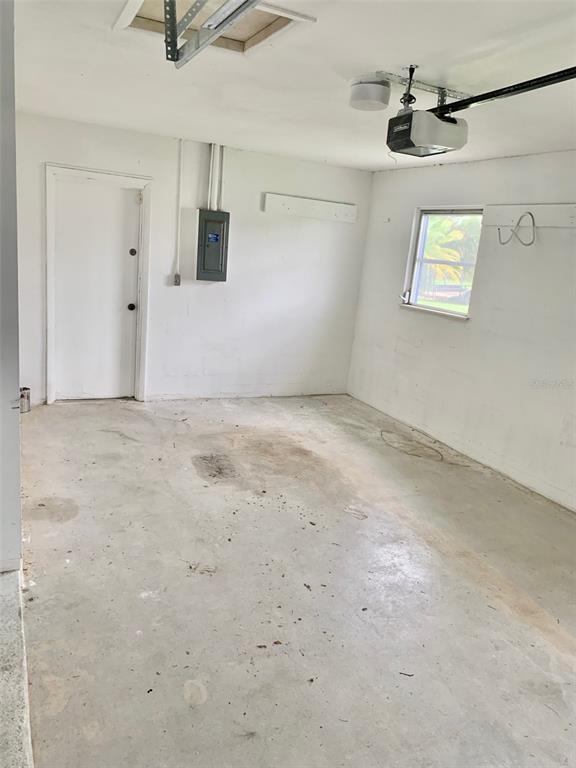 Building Photo - 22097 Bronxville Ave