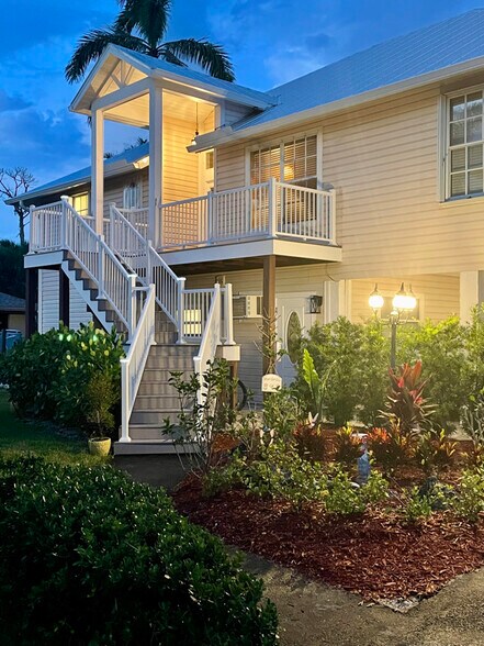 Building Photo - 16541 S Oleander Dr