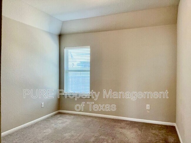 Building Photo - 120 Cloyce Ct