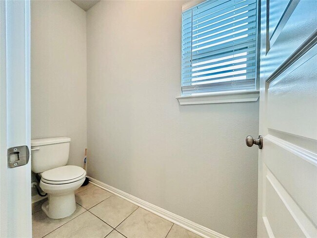 Building Photo - 1156 Capra Ln
