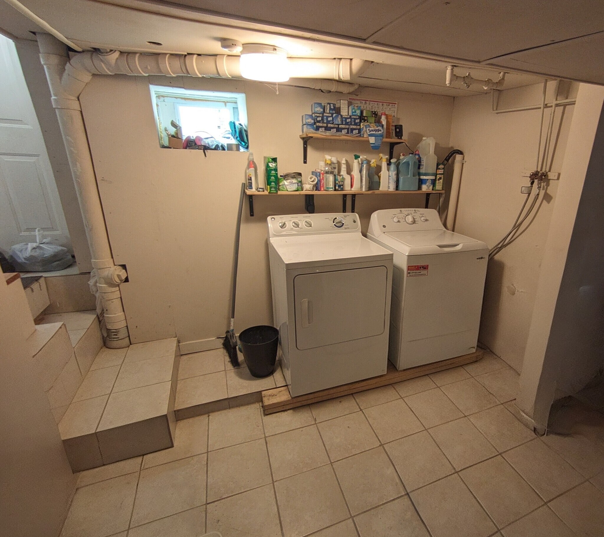 Building Photo - 63 Fenno St