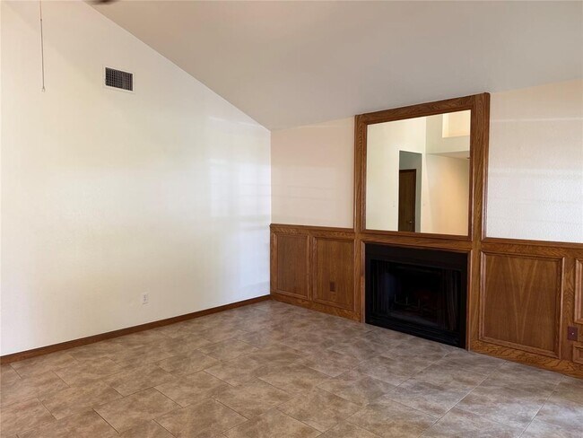 Building Photo - 349 Fantail Loop