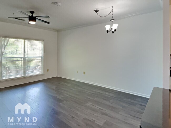 Building Photo - 4333 Dunwoody Park