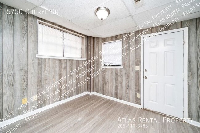 Building Photo - 5750 Cheryl Dr