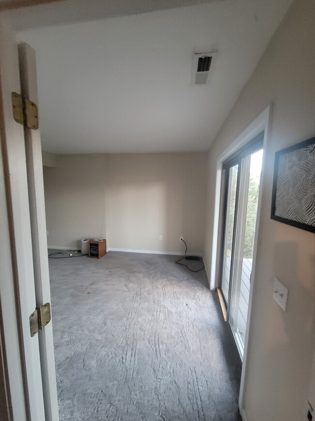 Building Photo - 160 Turkey Hollow Ct