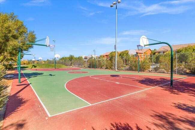 Building Photo - Spacious, Modern, Fully Furnished 3 Bedroom Home in Inspirada