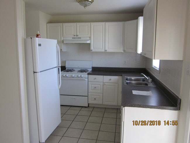 Building Photo - Hamlet