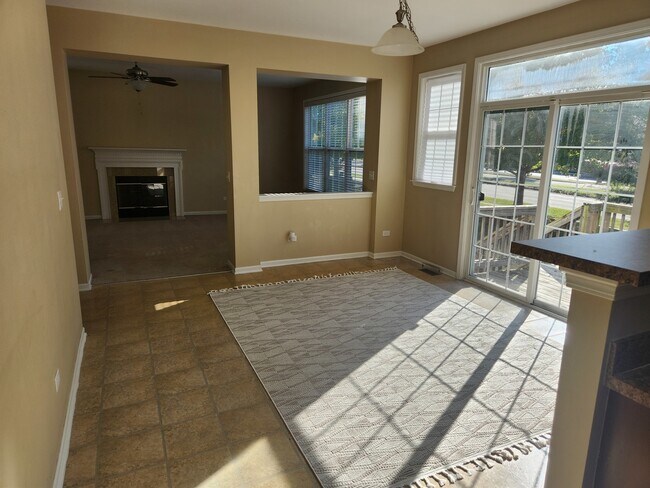 Building Photo - 8100 Shady Oak Rd