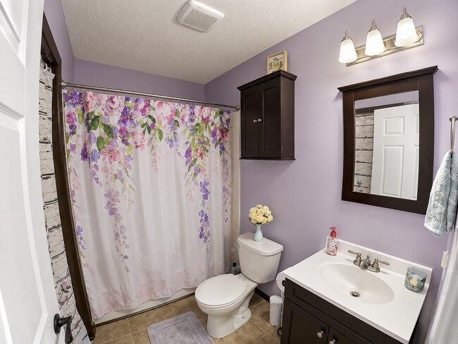 Building Photo - Indoor Balcony + Pet Friendly + Fenced In Yard + Attached Garage + Washer & Dryer Included! Avail...