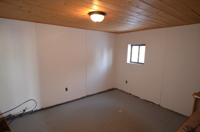Building Photo - 398 Beaver Creek Rd