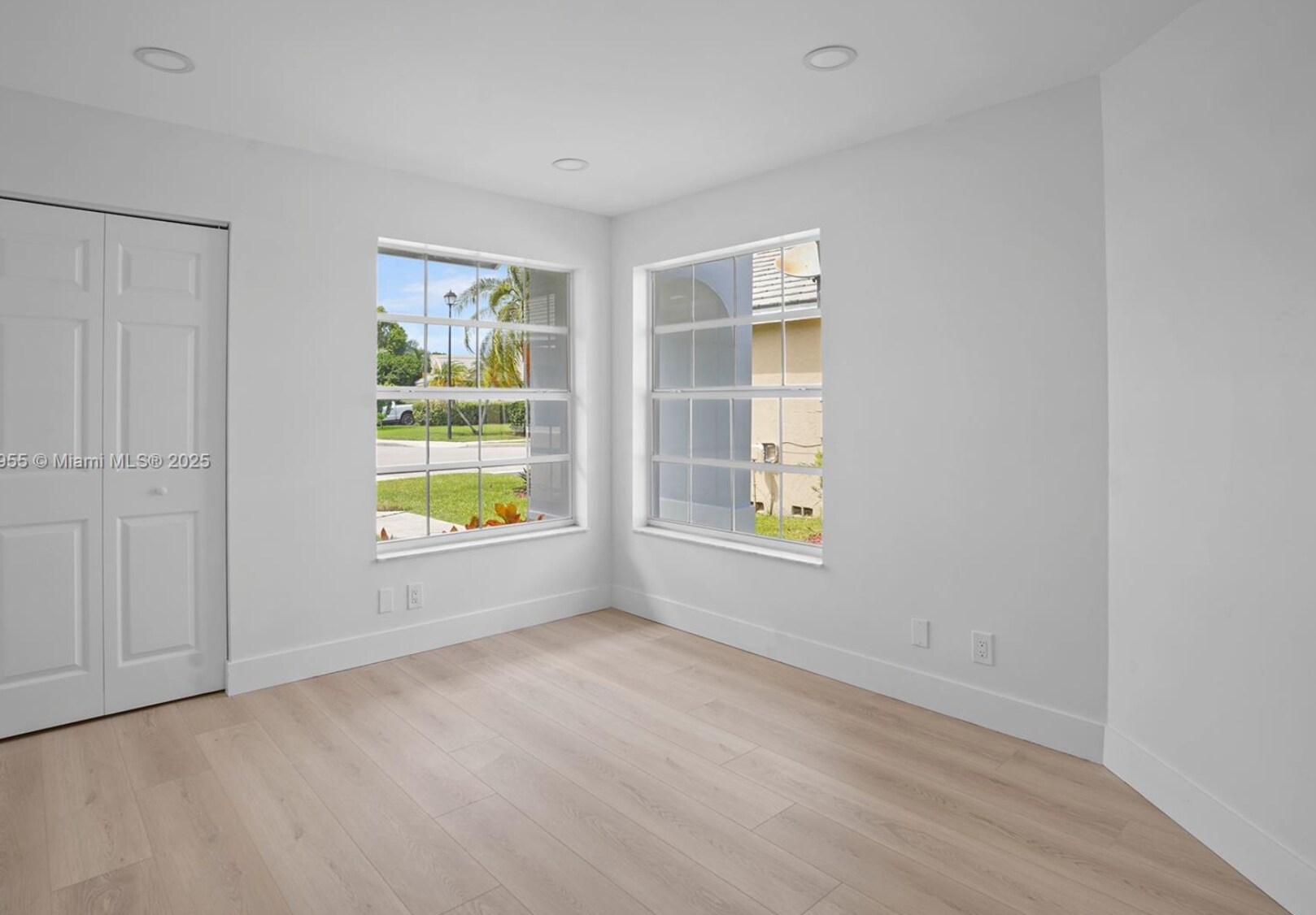 Building Photo - 9354 Arborwood Cir