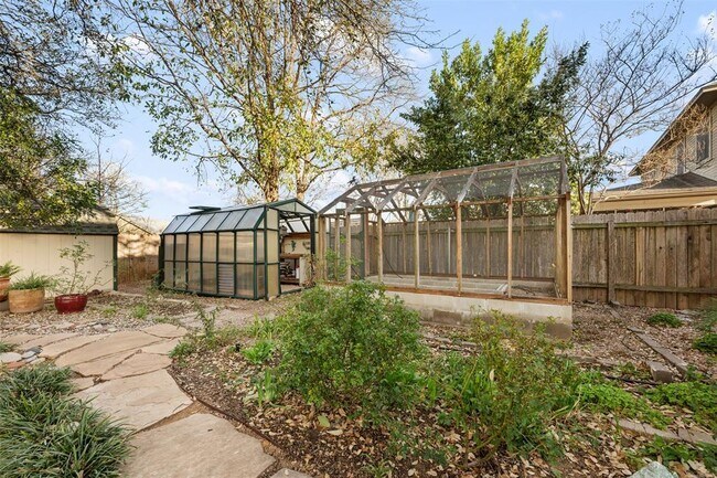 Building Photo - 7501 Vail Valley Dr