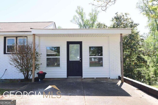 Building Photo - 15 Watson Dr