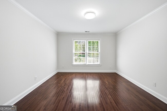 Building Photo - 166 Windrift Dr