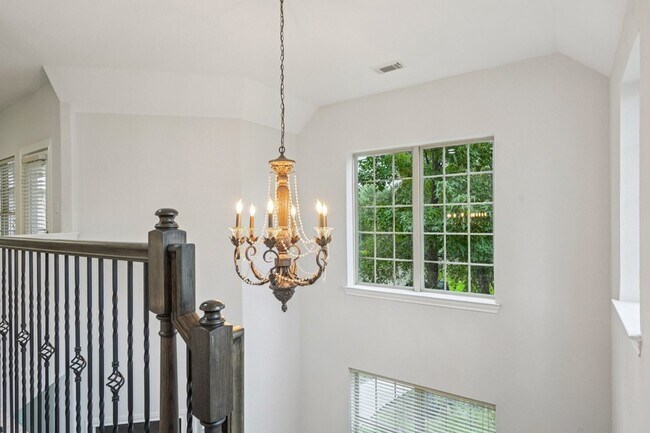 Building Photo - 90 Panterra Way