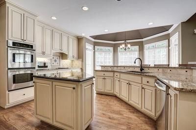 Building Photo - 9485 Nesbit Lakes Dr