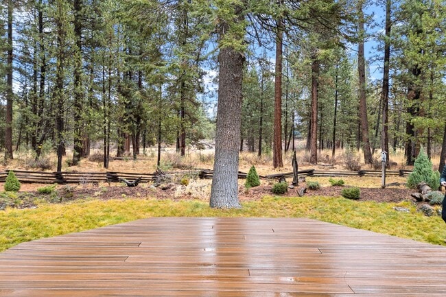 Building Photo - Unfurnished Peaceful River Retreat – Moder...