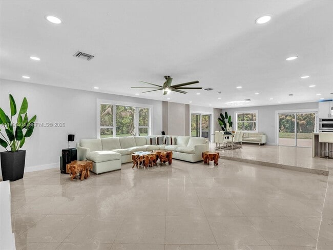 Building Photo - 6920 SW 182nd Way