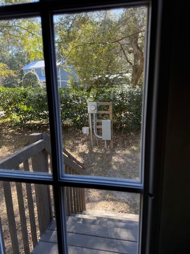 Building Photo - Marsh Oaks