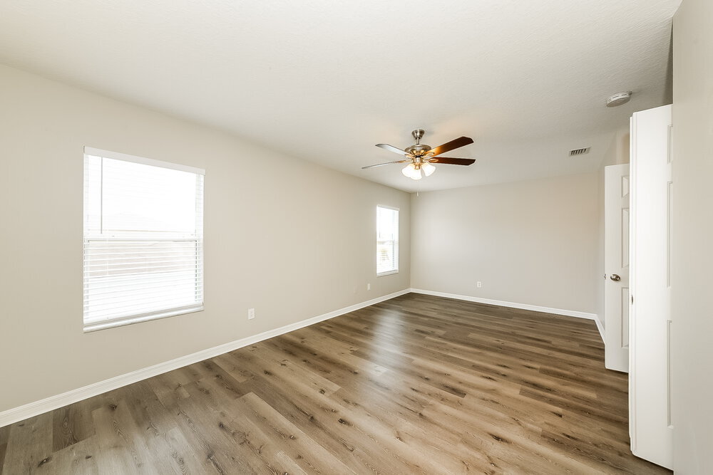 Building Photo - 11025 Golden Silence Dr