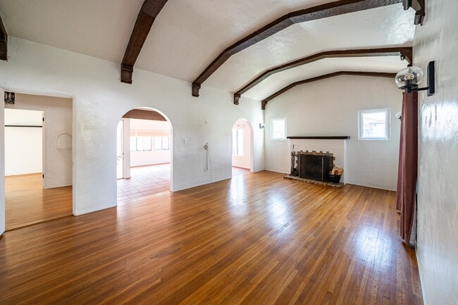 Building Photo - 3605 Dove Ct